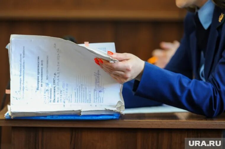 Прокурор запросил отправить в колонию Татьяну Антонову и Михаила Азаматова. Фото: Вадим Ахметов © URA.RU