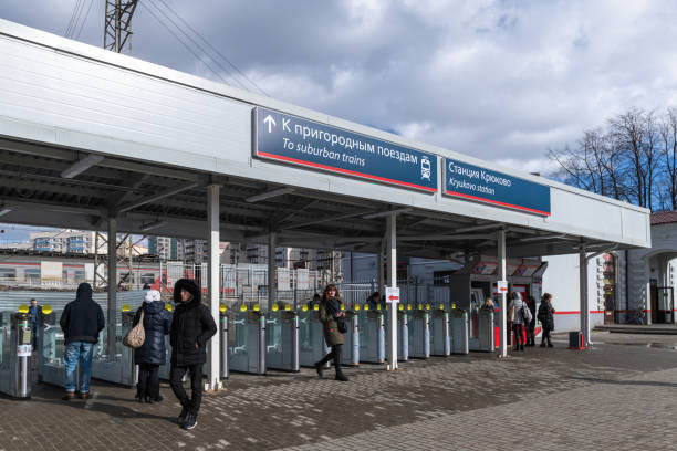 Станция Крюково на железной дороге из Петербурга в Москву. Это вокруг неё всё началось!