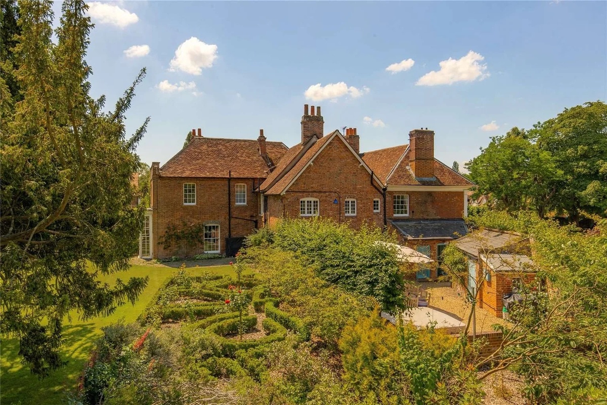 Mill House – загородный дом Тима Бёртона в Оксфордшире 