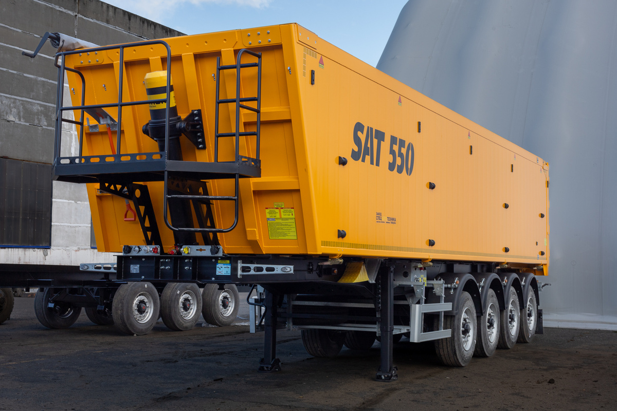 Самосвальный полуприцеп с алюминиевым кузовом SAT550