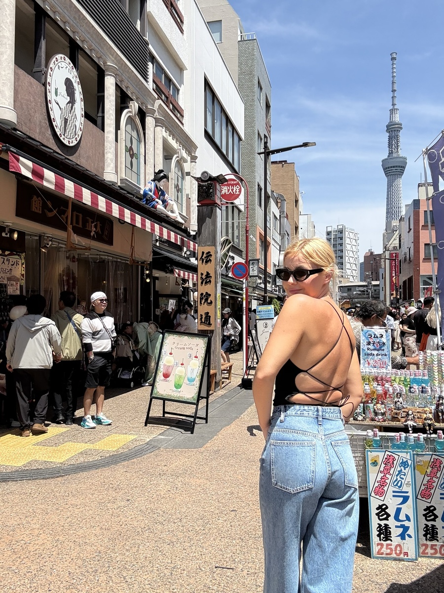 Это я в Японии, в Токио