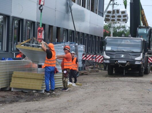    строительство школы в Батайске // фото: пресс-служба правительства Ростовской области