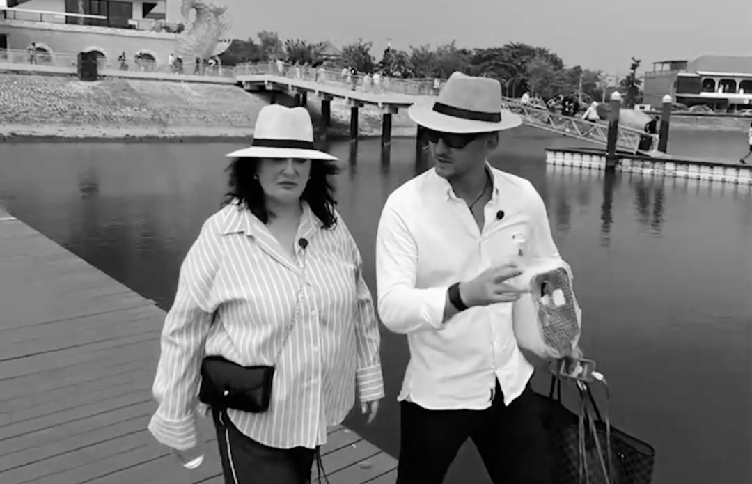 Кадр из рекламного ролика с Гузеевой и Домогацким