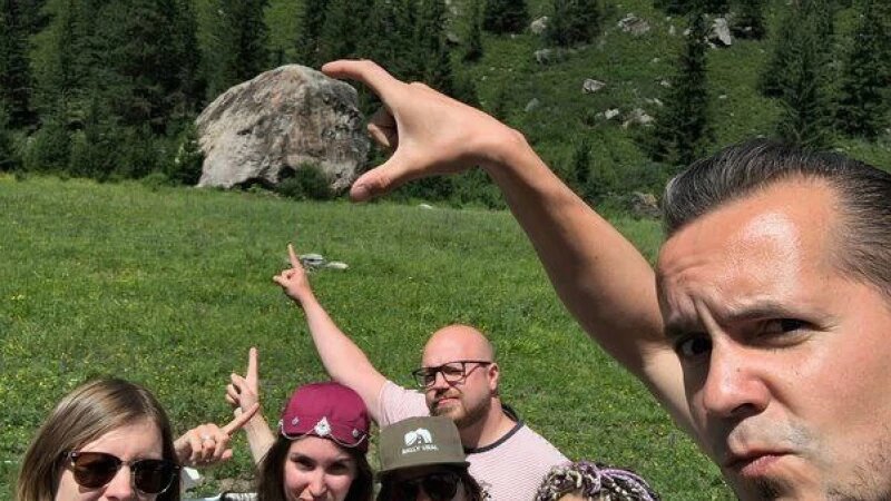     Друзья восхищены камнем Горного Алтая Яндекс.Карты