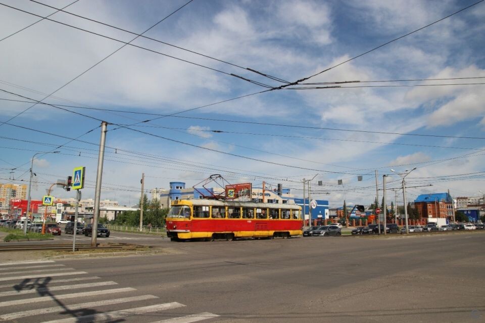    Трамвайный переезд на пересечении улиц Попова и Балтийской. Источник: barnaul.org