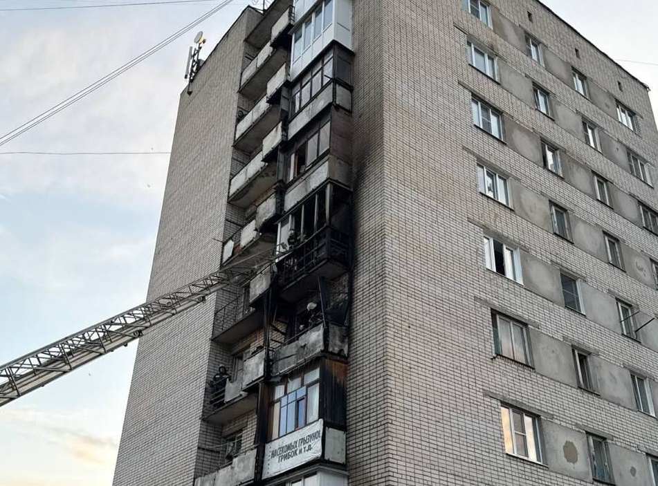    Причиной возгорания стала неосторожность при курении