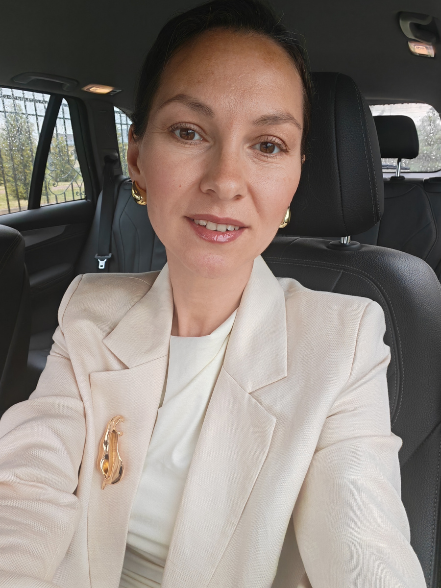 Привет! Меня зовут Екатерина, добро пожаловать на мой канал о красоте и стиле🌸