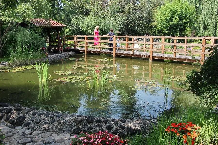 В «Садах мечты» имеется множество уютных мест — когда оказываешься в них, даже не верится, что находишься в самом центре большого города./ФОТО АВТОРА