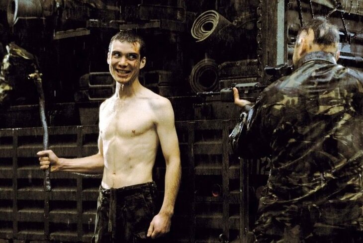 Кадр из фильма «28 дней спустя» (2002)