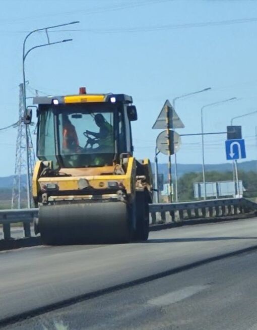 Дорожные работы. Укладка асфальта