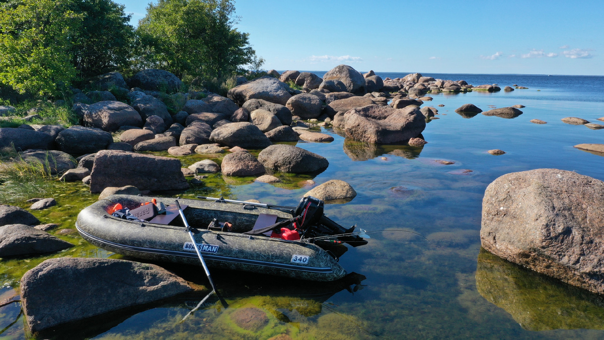 Первые испытания этой лодки прошли в 2020 году. Тогда в качестве мотора использовался 9.8