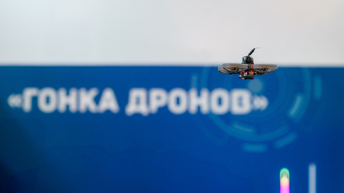    В Югре выявили сильнейших дроноводов