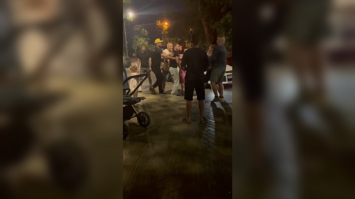 Автор: В. Панченко