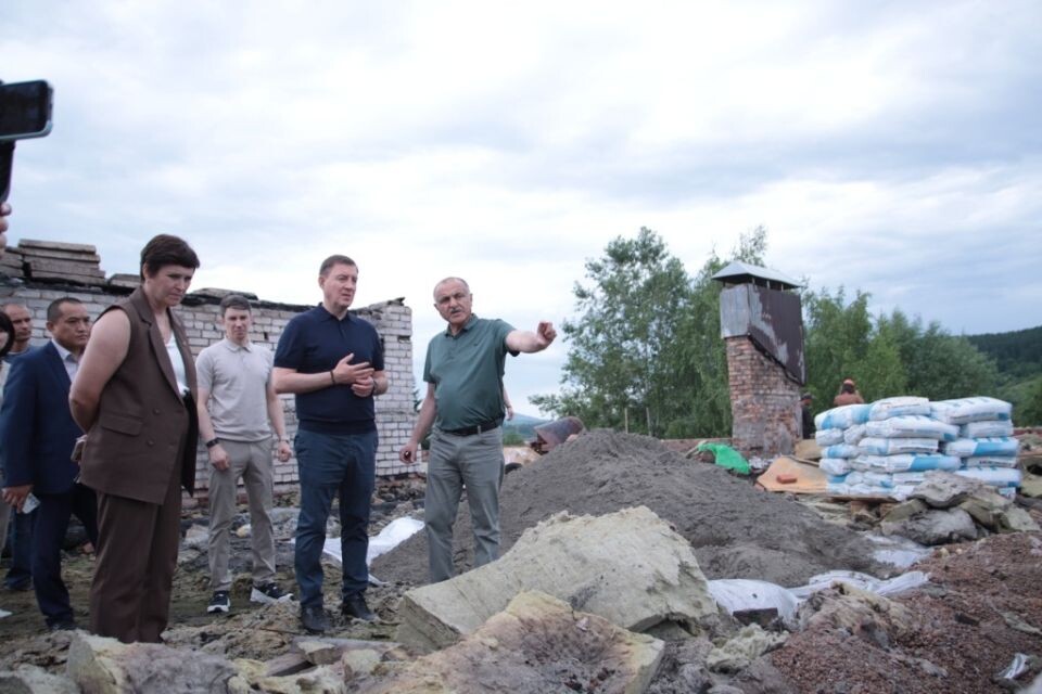    Восстановление гимназии №3 после пожара в Горно-Алтайске. Источник: altai-republic.ru