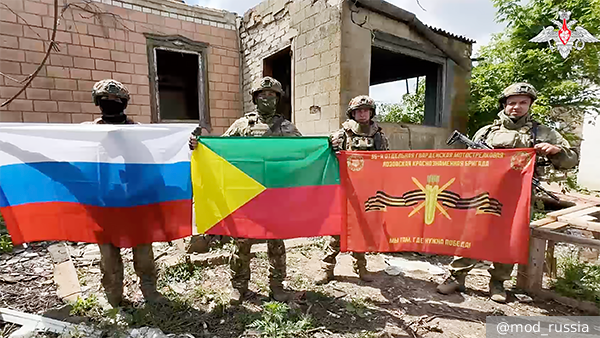     Фото: @mod_russia   
 Текст: Дмитрий Зубарев