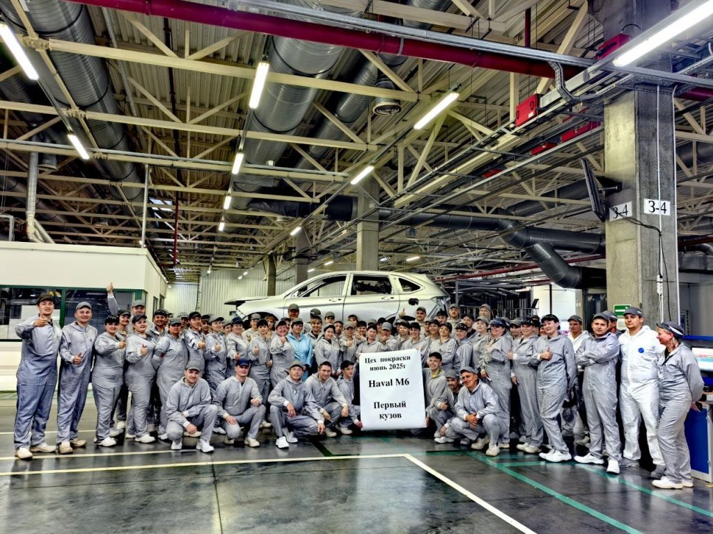 Завод постепенно переходит к мелкоузловой сборке.