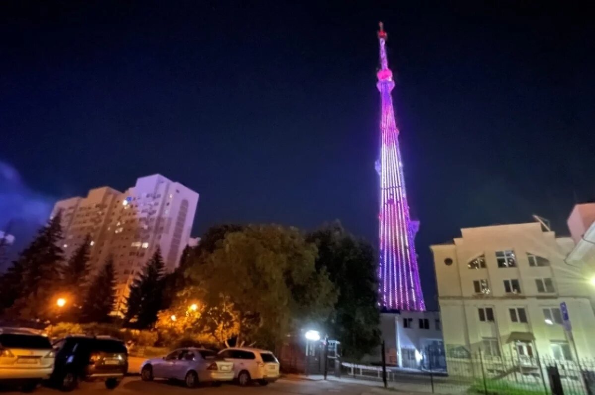    Меч, пронзающий змею, засверкает на воронежской телебашне