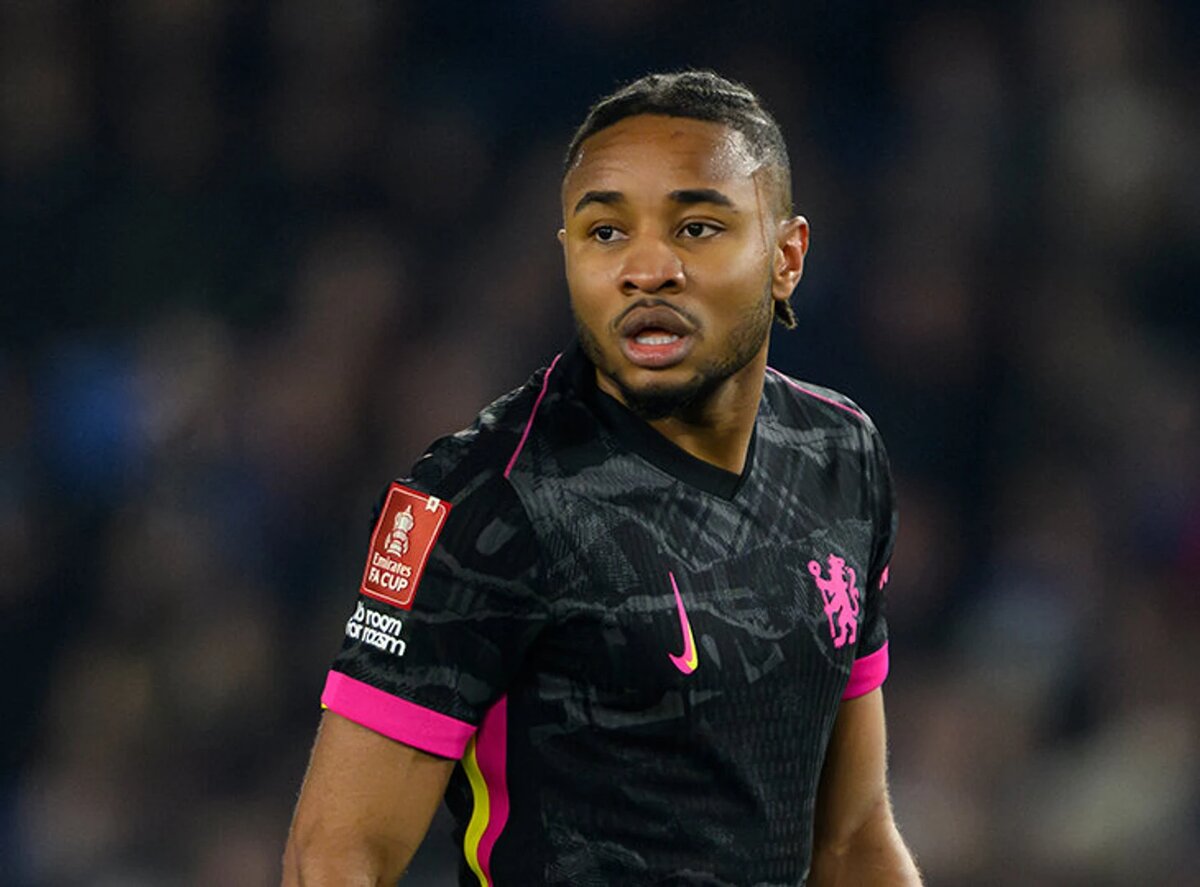 Некоторые результаты Нкунку в сезоне 2024/25:
Всего матчей: 27, из них выходов на замену: 18.
Заменён: 7 раз.
Забил голов: 3, из них все с игры.
Получено жёлтых карточек: 2.
