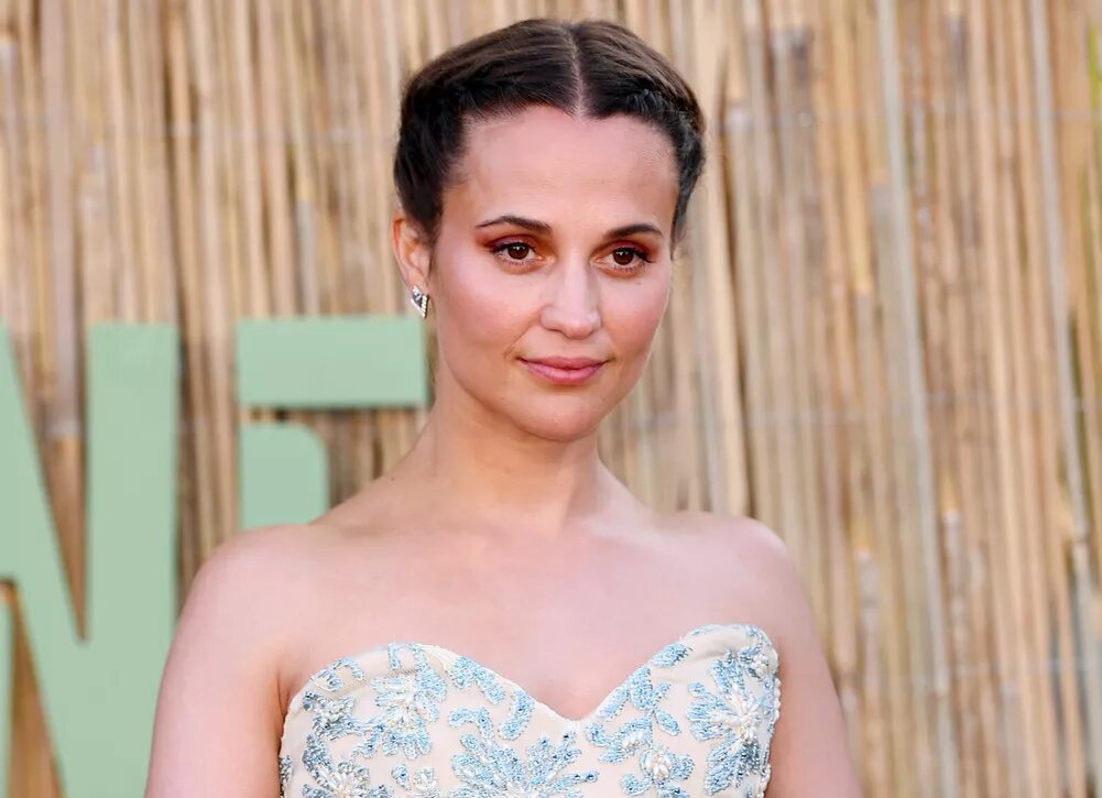    Алисия Викандер, Эйса Гонсалес, похудевшая Келли Осборн: звездные гости летней вечеринки в Лондоне