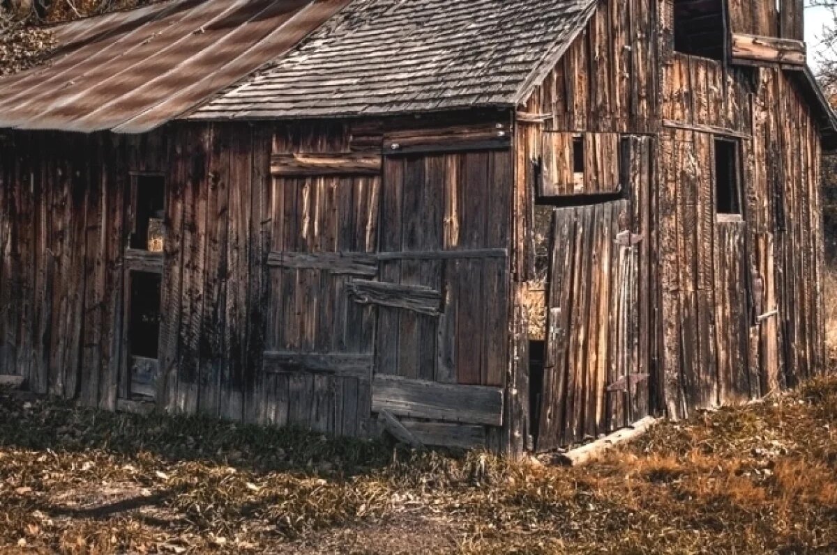    Тело 13-летней школьницы нашли в селе под Волгоградом
