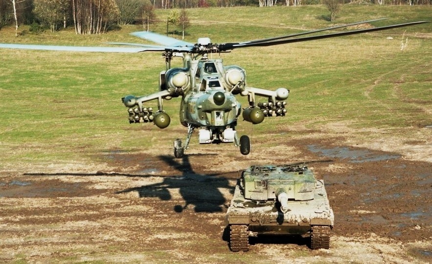 Ми-28А и шведский ОБТ STRV-121 ( он же немецкий LEOPARD 2A4).