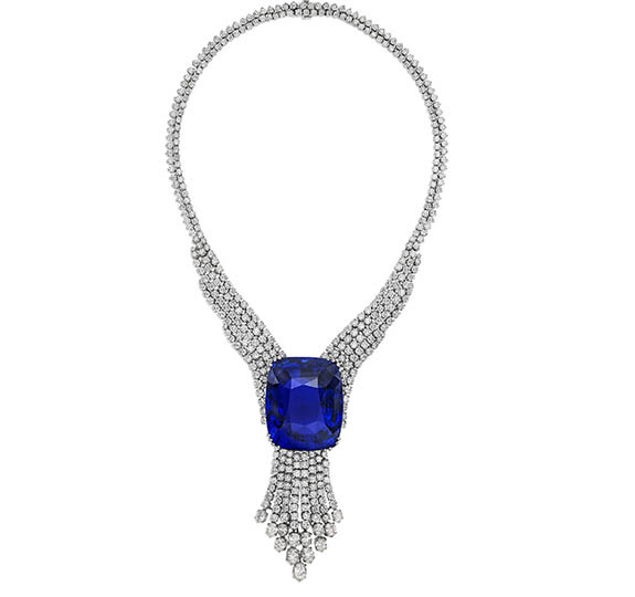 Легендарный сапфир Blue Belle весом 392,52 карата вновь появился на торгах