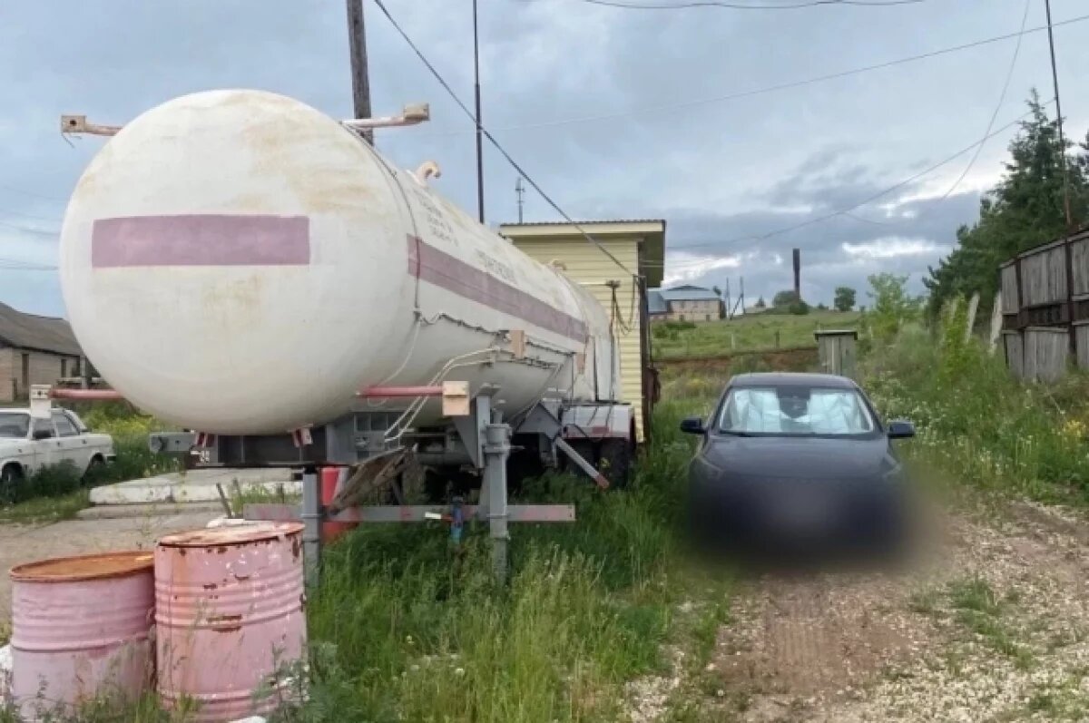    За заправку бытового газового баллона в Удмуртии осудят оператора АЗС