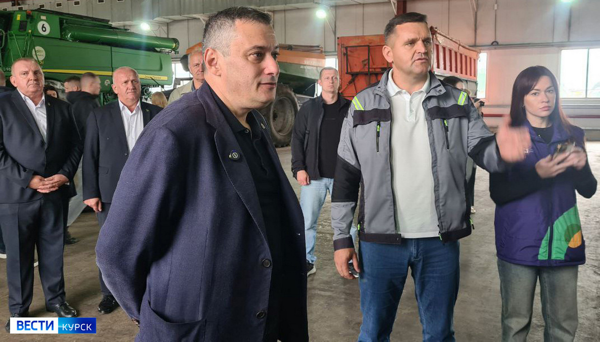    Глава Курской области посетил аграриев в Медвенском районе