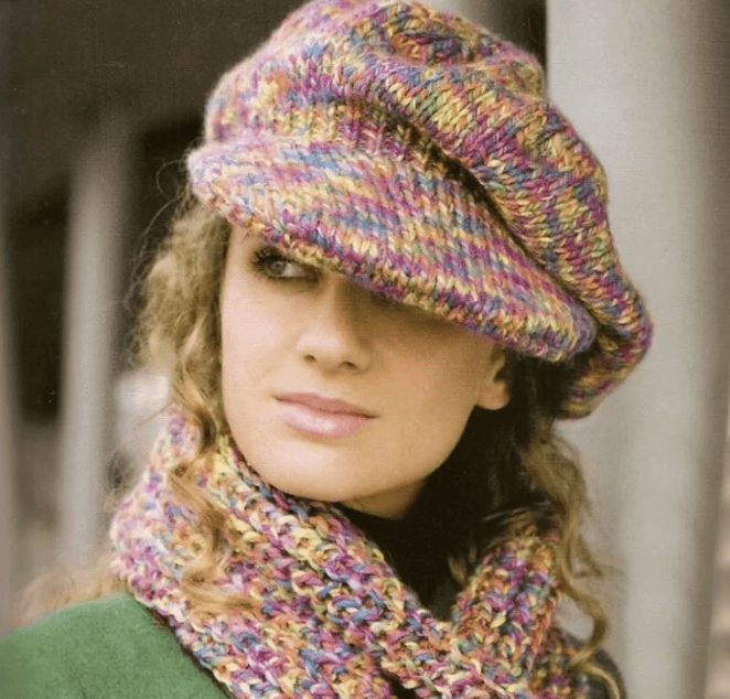 Такая модель головного убора очень идет девушкам