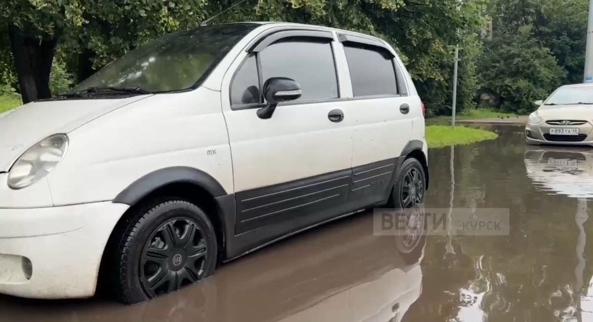    Курск после ливня превратился в Венецию