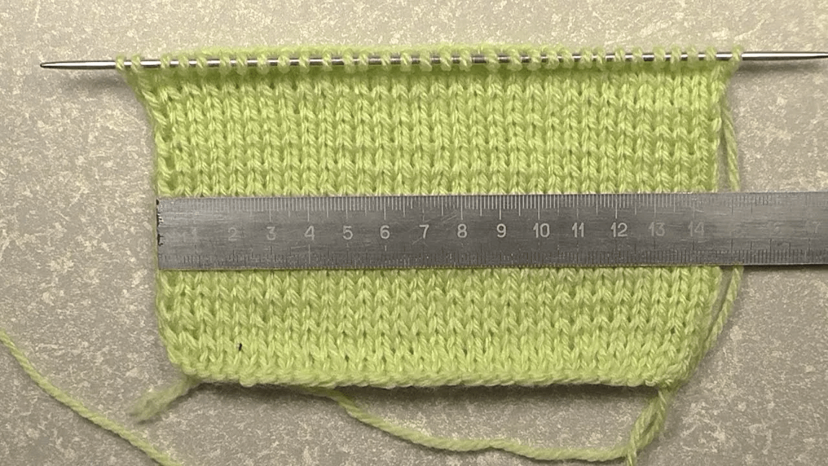 В расчёт берётся количество петель в 10 см