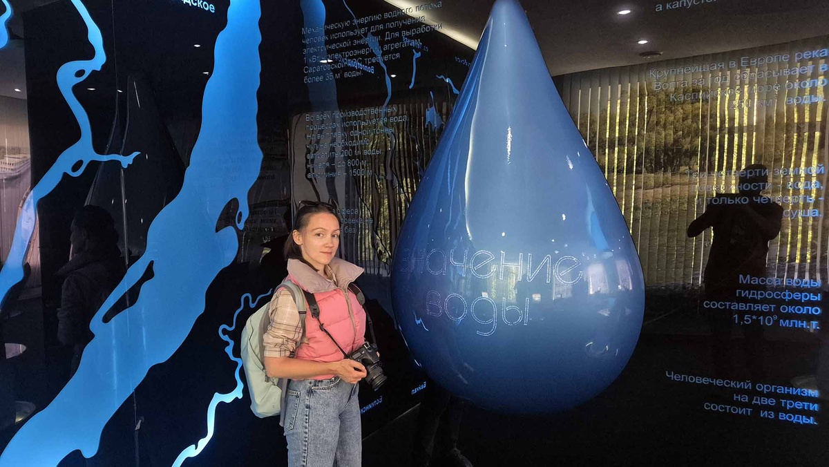 Кстати, первые ГЭС появились в нашей стране, конечно же, до революции. Они были частными и строились для электроснабжения заводов. Листайте галерею, чтобы увидеть ещё фото