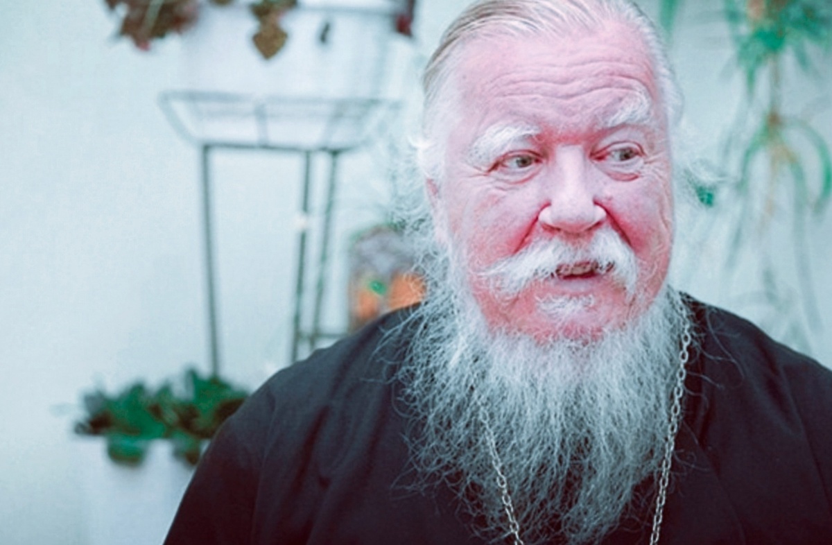 Димитрий Смирнов (07.03.1951 — 21.10.2020 гг.) — протоиерей, церковный и общественный деятель.