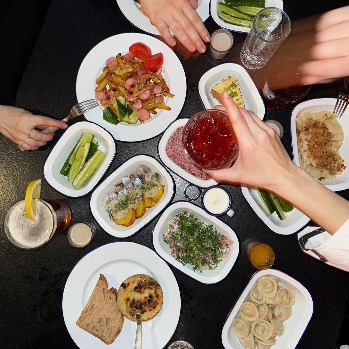 Фотографии из соц. сетей рюмочной »