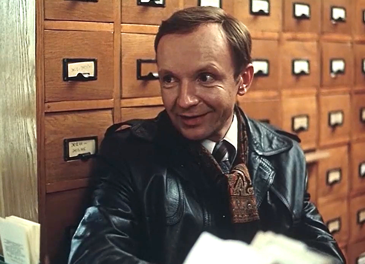 Кадр из кинофильма "Гонки по вертикали", 1982 г., режиссер Александр Муратов, сценаристы Аркадий Вайнер, Георгий Вайнер, композитор Евгений Дога (скриншот) 