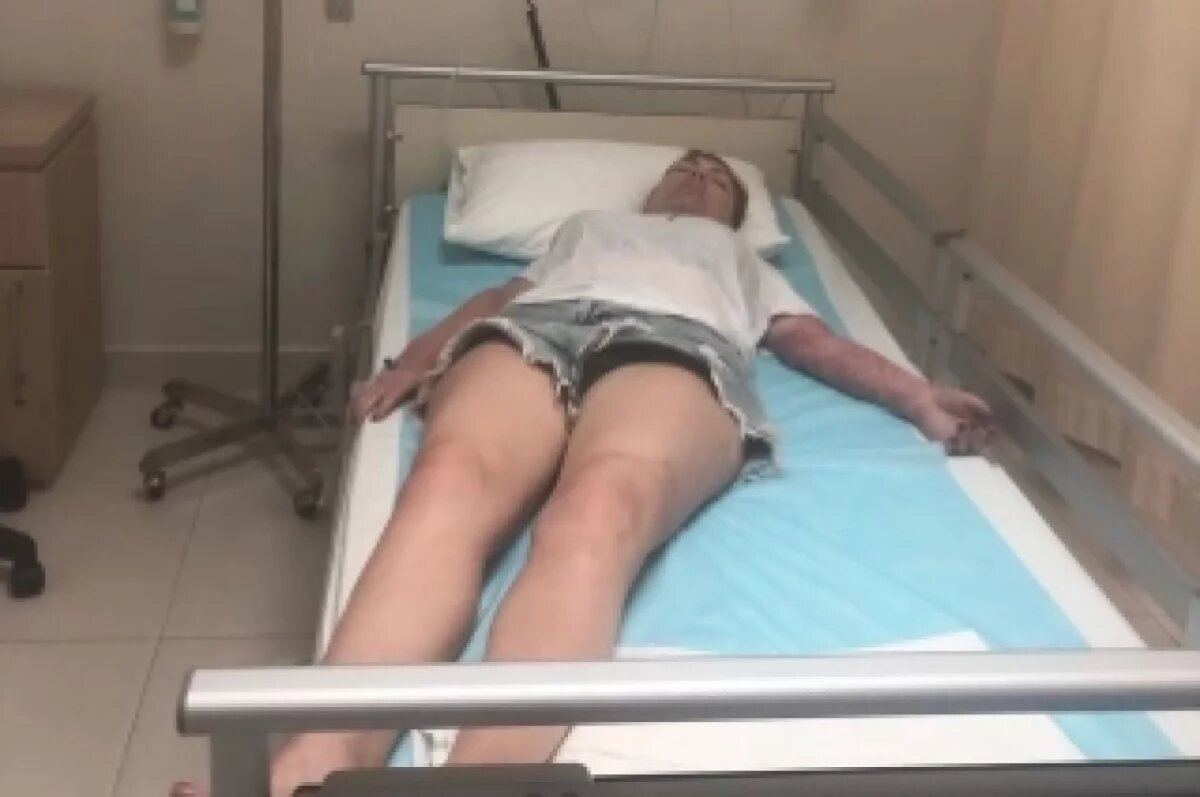    Туристку из Иркутска спасли после встречи с опасной медузой во Вьетнаме