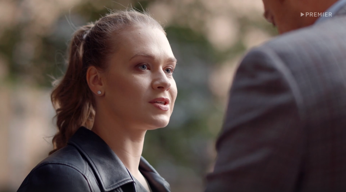 Кадр из сериала "Скрытые мотивы"