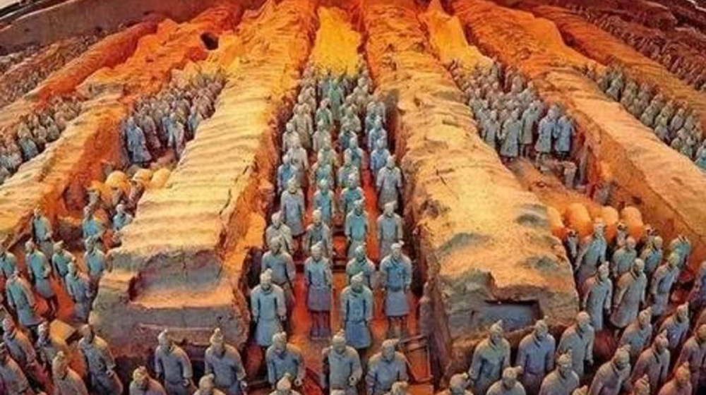    ТАЙНЫ КИТАЙСКИХ ПИРАМИД КОТОРЫЕ СКРЫВАЮТ ОТ ТУРИСТОВ