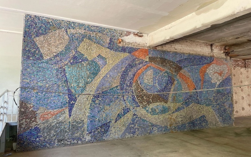  Мозаика в Ледовом дворце. Фото: КИК Антей: экскурсии по Ижевску и Удмуртии