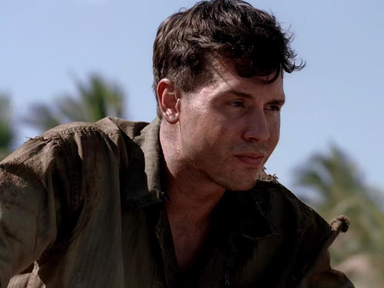 Джон Седа в роли Бейзилона в сериале «Тихий океан»