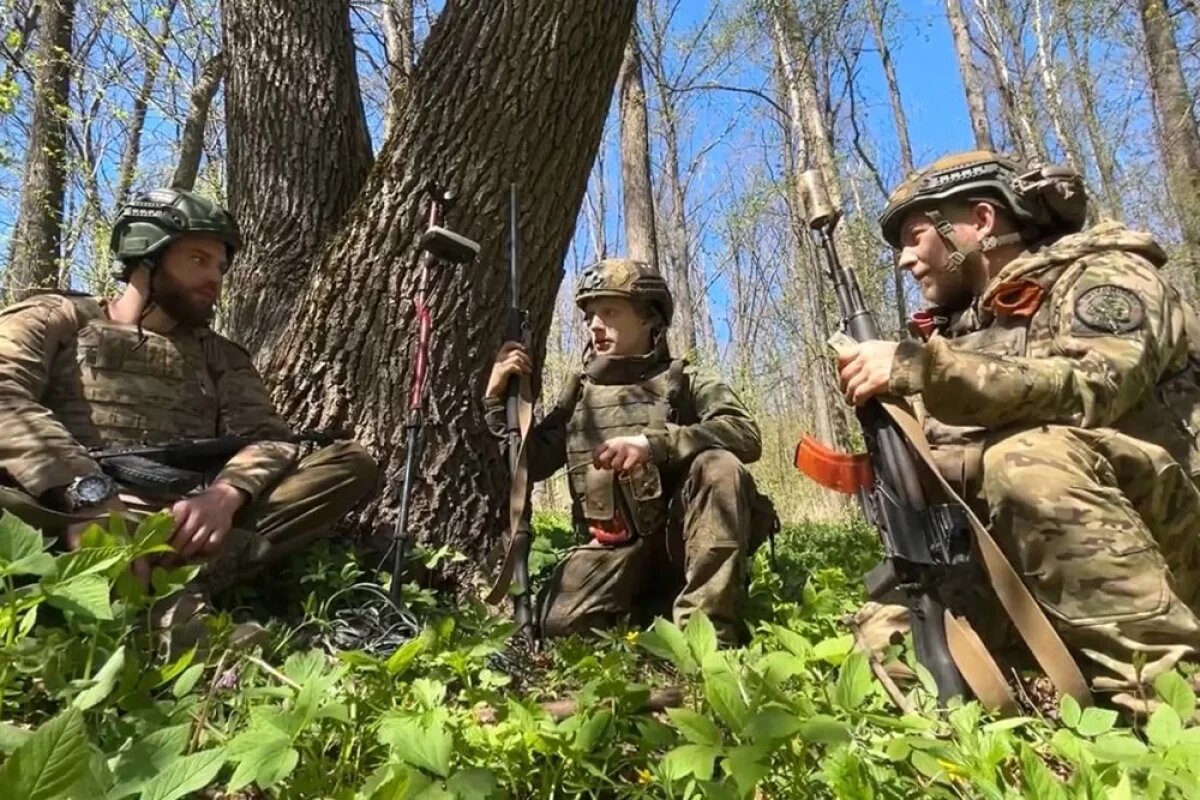    Бойцы ВС РФ.