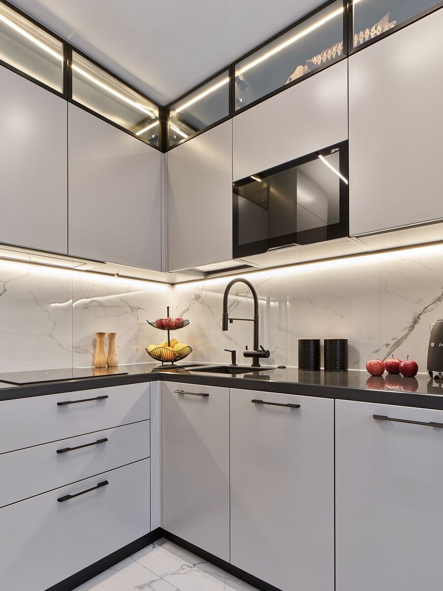 Варианты реализации стеновых панелей в проектах мебельной фабрики "Мария"