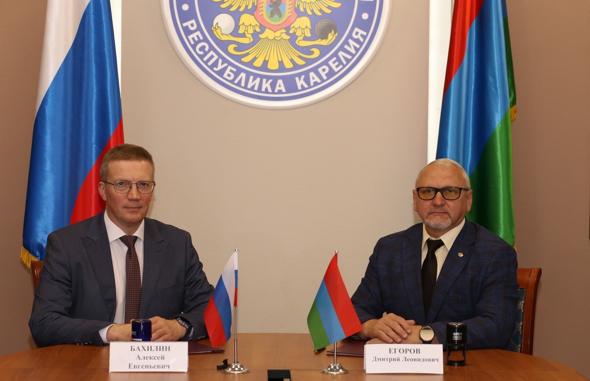    Алексей Бахилин и Дмитрий Егоров. Фото: Избирком Карелии
