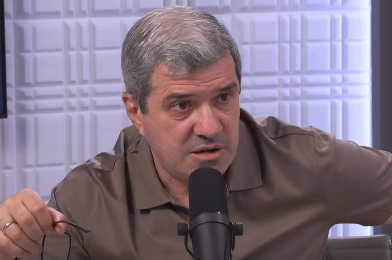 «Из лимузинов вам не видно»: Шахназаров объяснил чиновникам, какие мигранты заполнили Россию по их вине
