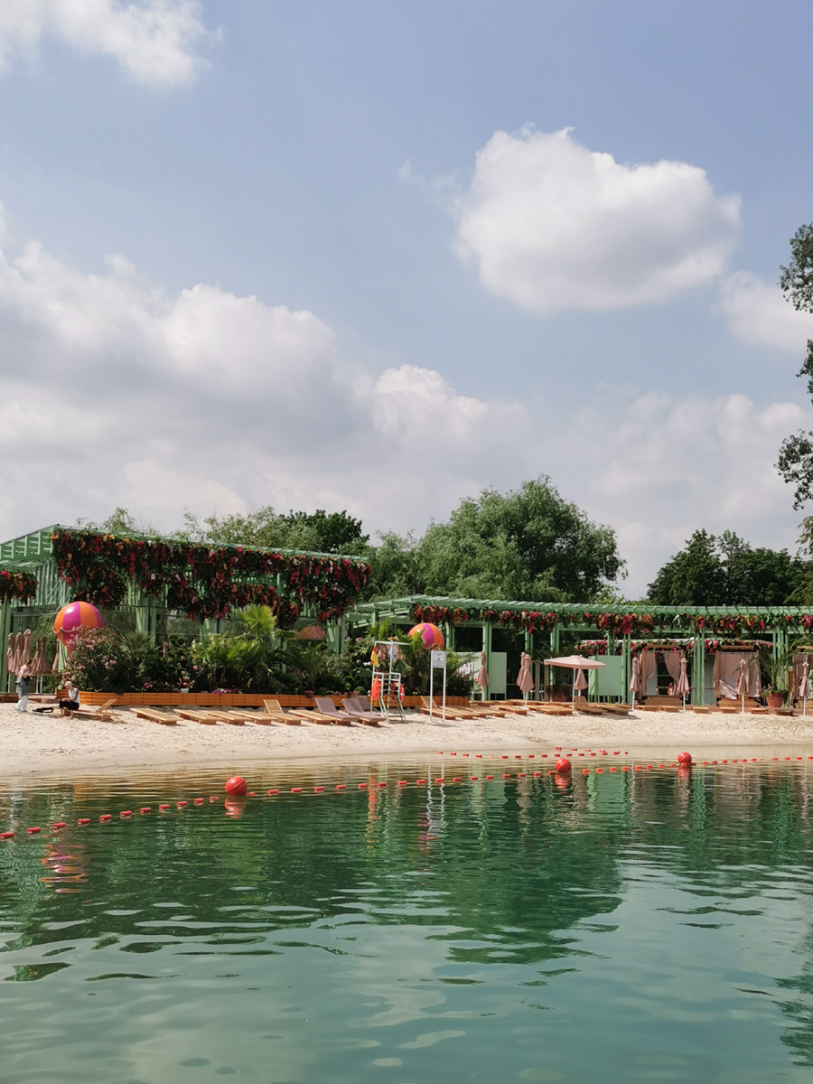 Новый пляж в Парке Горького