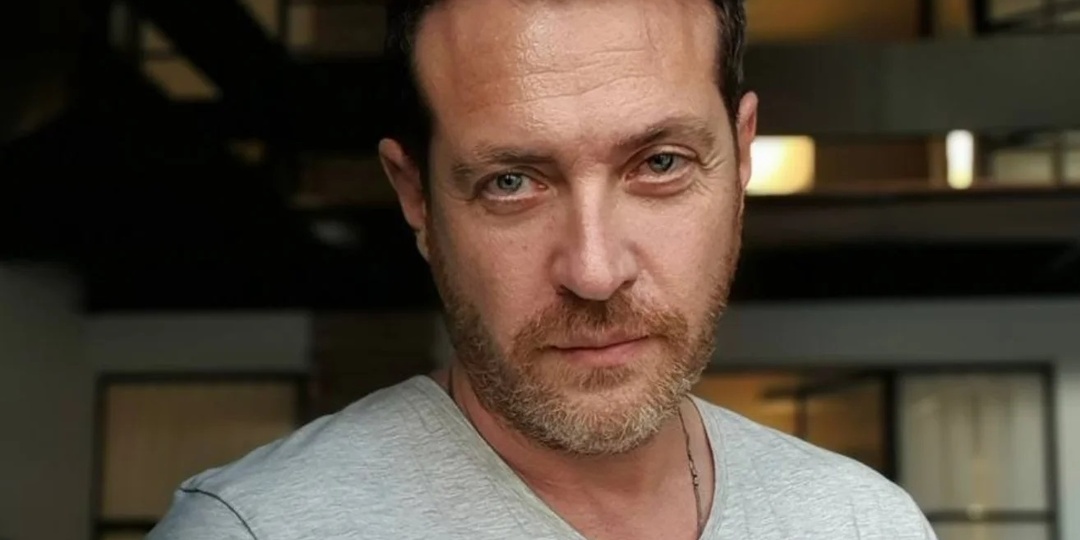 Как парень из сибирской глубинки стал любимцем миллионов зрителей. Кирилл Сафонов