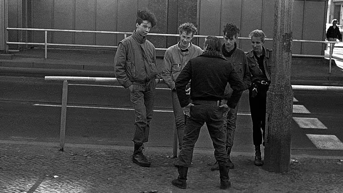 Подобные наряды считали "провокацией" в ГДР в 1986 году