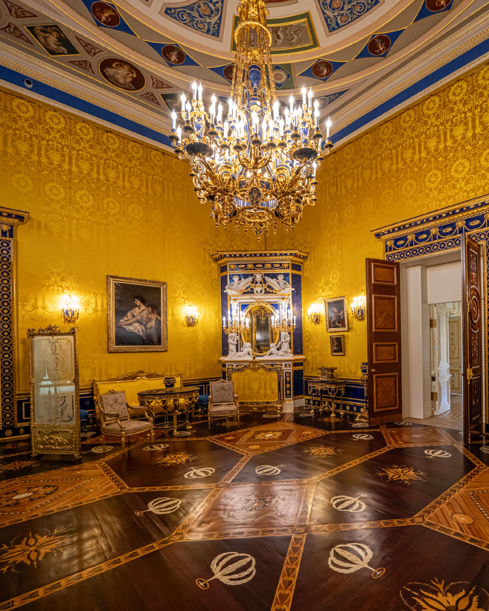 Лионский зал