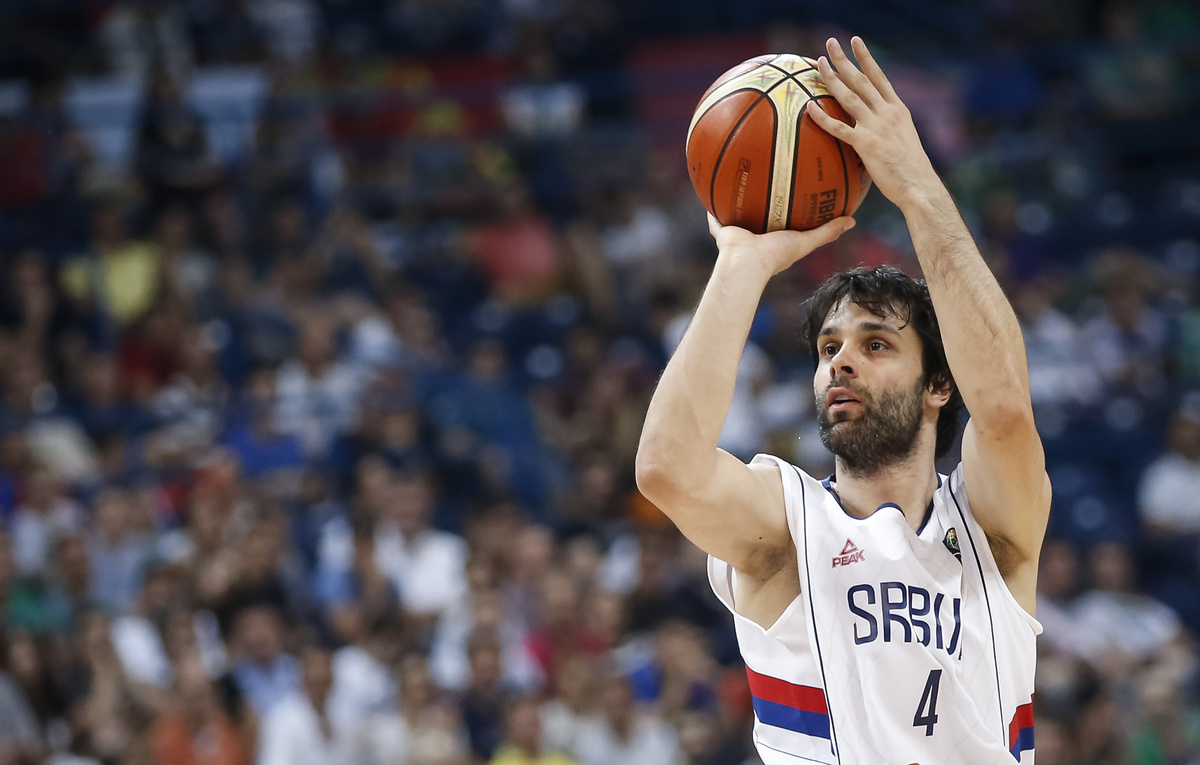    Милош Теодосич   Srdjan Stevanovic/Getty Images