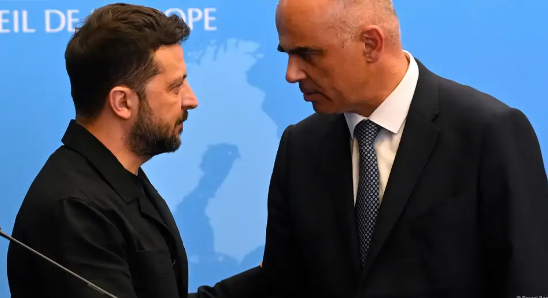    "Мерзкая авантюра Франции". Присоединившихся к "ничтожному" военному трибуналу против РФ ожидают последствия